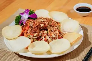 Hình ảnh Gỏi nấm chua cay