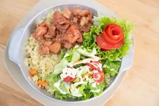 Hình ảnh cơm đảo gà xá xíu