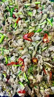 Hình ảnh Cơm Gà xào xả ớt