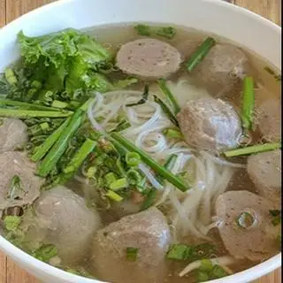 Hình ảnh Mì tươi trứng truyền thống bò viên