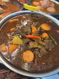 Hình ảnh Cơm canh chua cá Hú