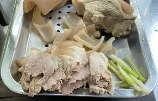 Hình ảnh Thịt cắt lát thêm