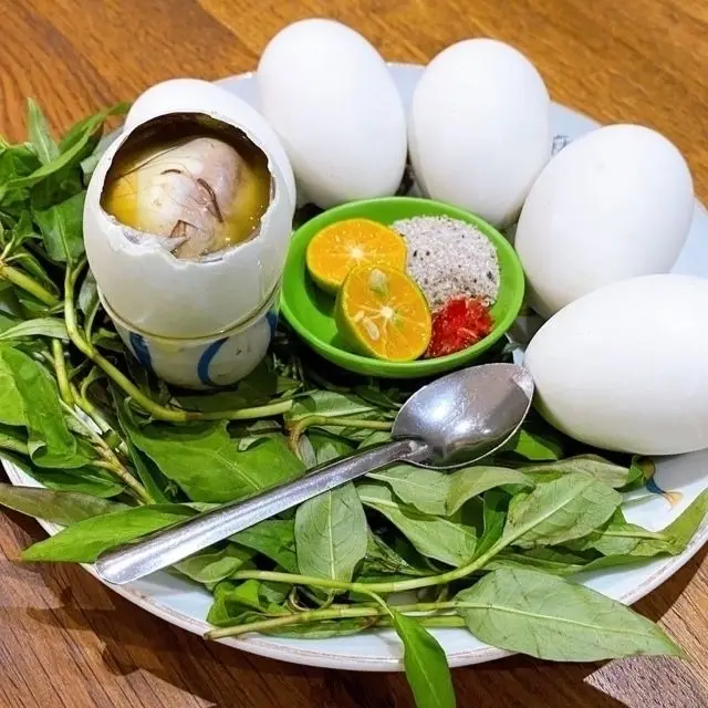 Hình ảnh Trứng Vịt Lộn Luộc 5 Quả