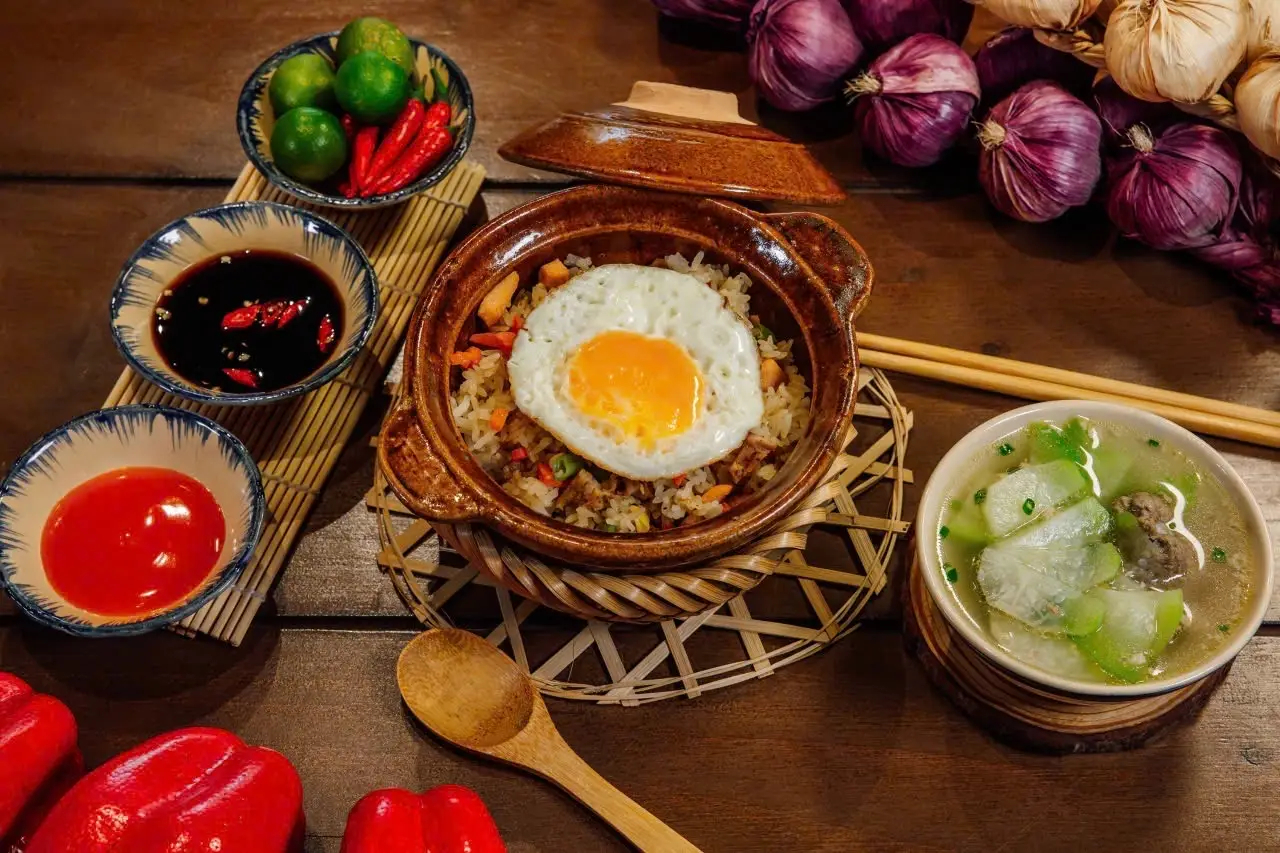 Hình ảnh Cơm thố chả nướng