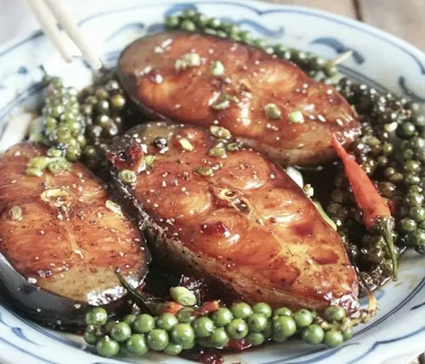 Hình ảnh Cá Basa kho tiêu xanh