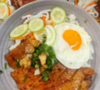Hình ảnh Cơm Sườn Ốp la