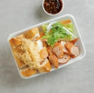 Hình ảnh bánh mì nem nướng 