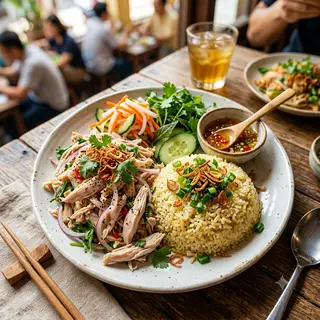 Hình ảnh Cơm gà xé