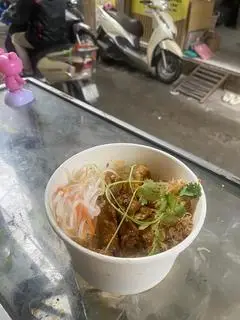 Hình ảnh xôi thịt xiên 
