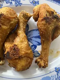 Hình ảnh Cơm Đùi Gà Chiên