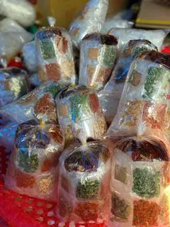 Hình ảnh Bánh tráng trộn thập cẩm 9 vị