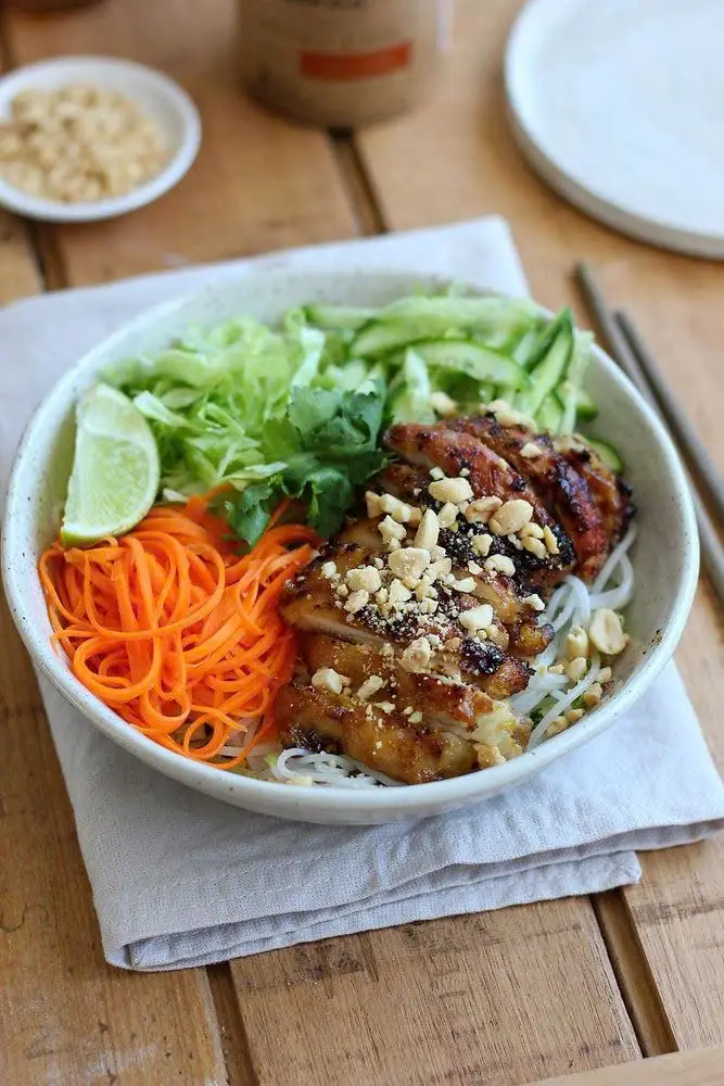 Hình ảnh Bún Lứt Trộn Gà Teriyaki(sốt teriyaki)