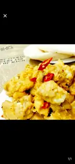 Hình ảnh Gà không xương nhỏ sốt phô mai trứng muối