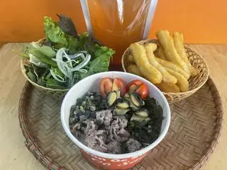 Hình ảnh Bún Ốc Lẫn Bò