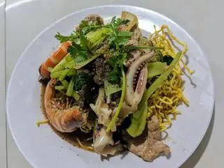 Hình ảnh Mì xào giòn