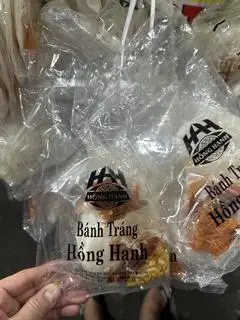 Hình ảnh Bánh tráng Hồng Hạnh xé trộn cay