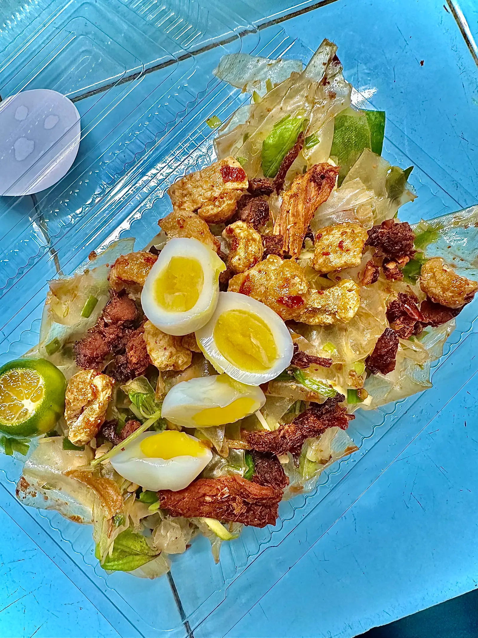 Hình ảnh Bánh Tráng Trộn Đầy Đủ