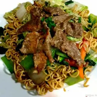 Hình ảnh Mì xào bò
