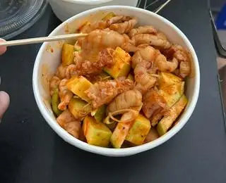 Hình ảnh Chân gà sốt Thái - hộp 5 chân