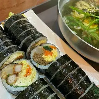 Hình ảnh Kimbap bò