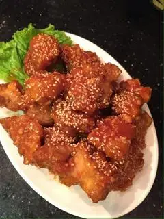 Hình ảnh Gà rán sốt nước tương - không xương