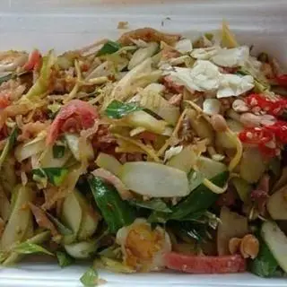 Hình ảnh Tré trộn Trứng cút tặng kèm phồng tôm 