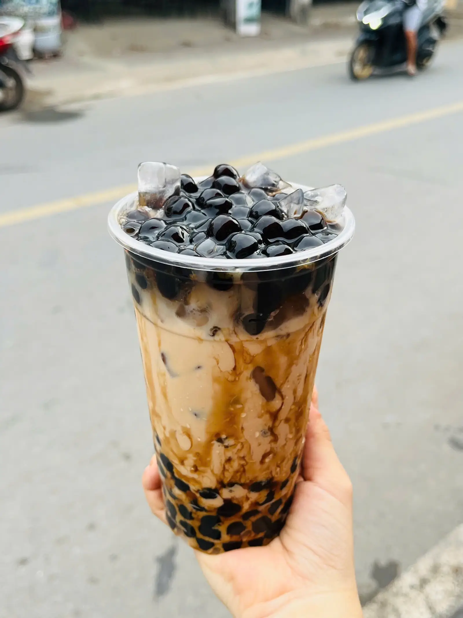 Hình ảnh trà sữa siêu trân châu -ly 700ml 