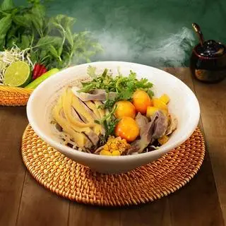 Hình ảnh Miến gà trộn đặc biệt