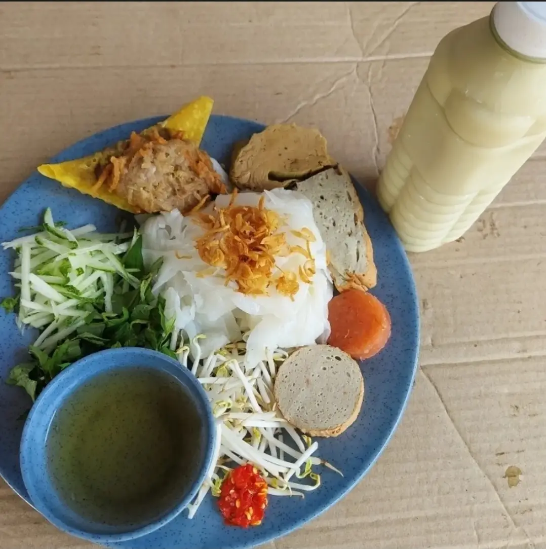 Hình ảnh Combo Bánh Ướt + Nước Uống