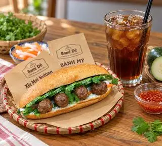 Hình ảnh Bánh mì xíu mại BÒ nướng (4 viên)