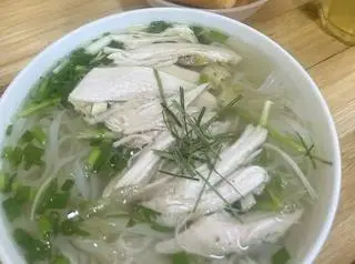 Hình ảnh phở gà lườn