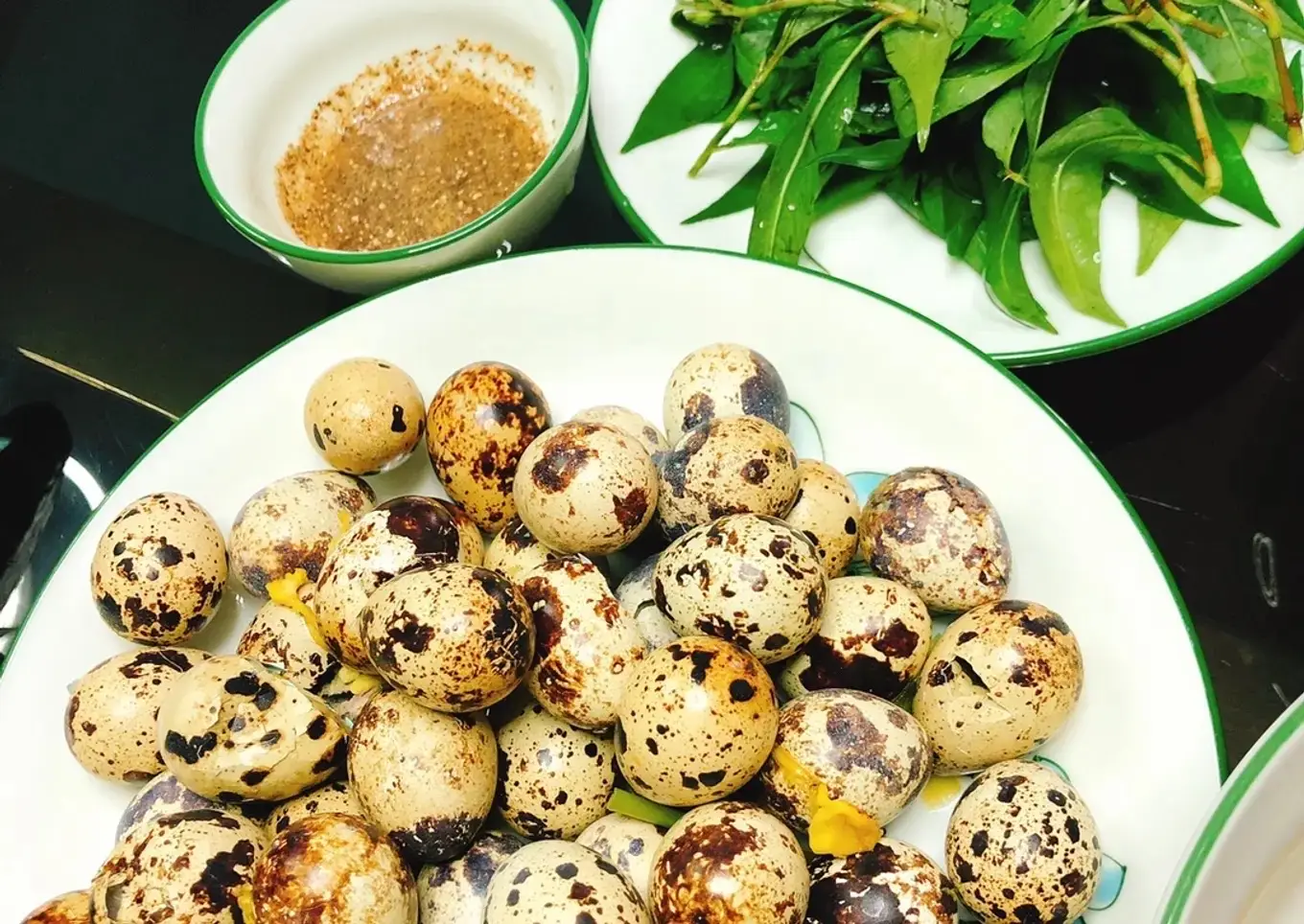 Hình ảnh Trứng Cút Lộn