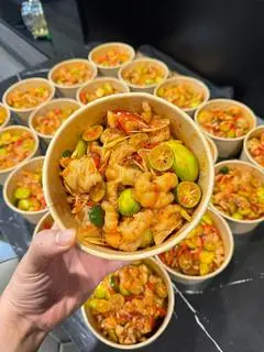 Hình ảnh Chân Gà Rút Xương Xốt Thái