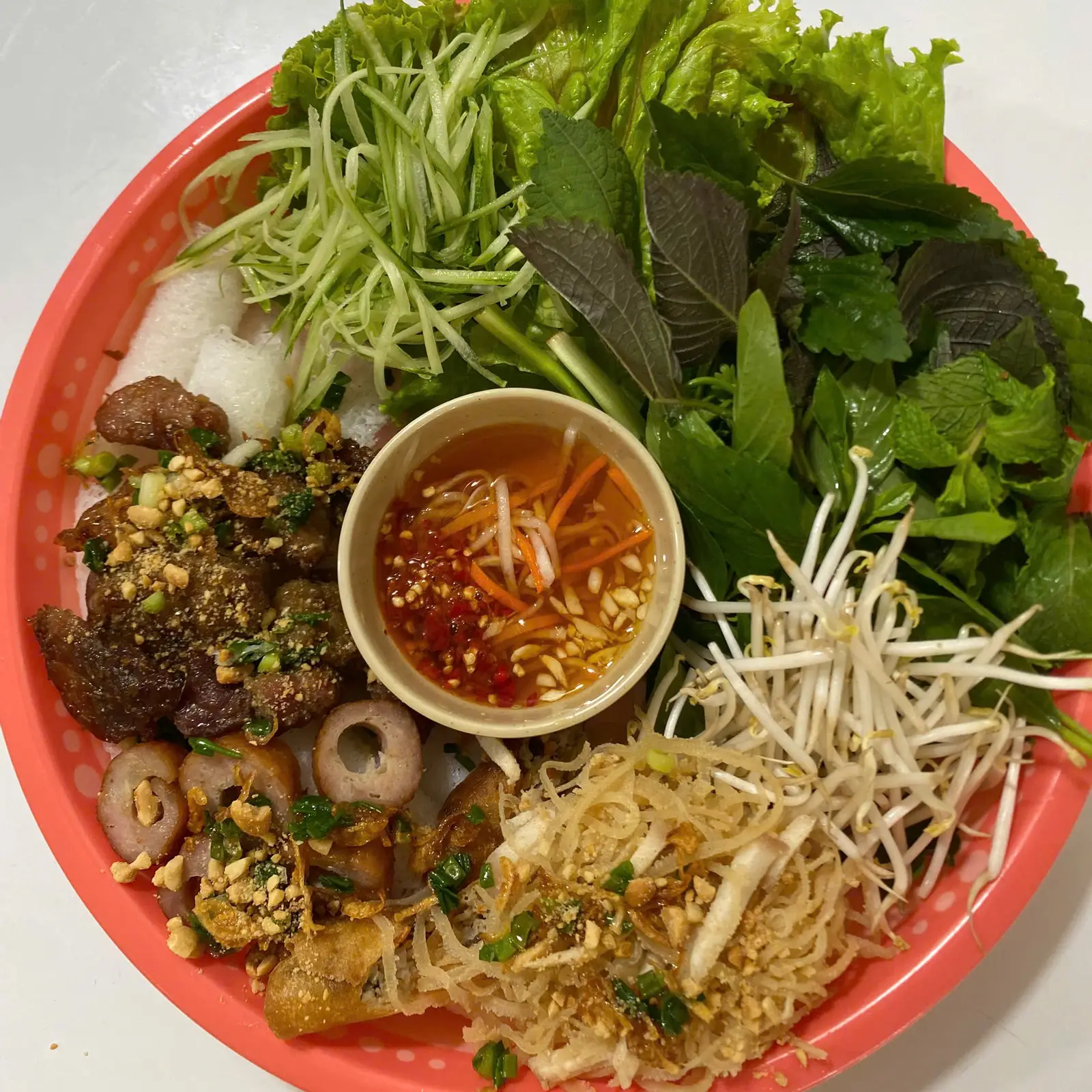 Hình ảnh Bánh hỏi thịt - nem - chả - bì