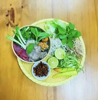 Hình ảnh Bún bò Huế_Tái Nạm Chả