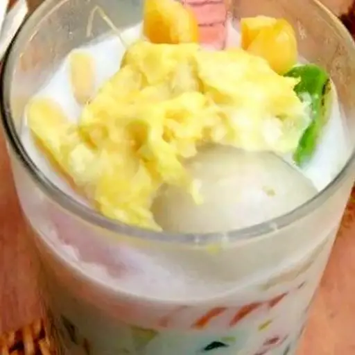 Hình ảnh Chè thập cẩm cốt dừa sầu riêng