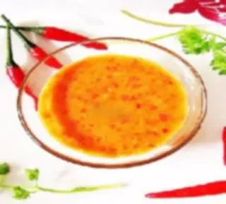 Hình ảnh 1 hủ nước chấm muối ớt đỏ