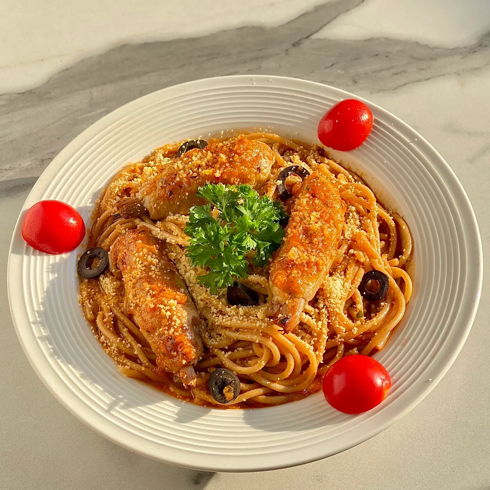 Hình ảnh Mì Ý spaghetti đùi gà cuốn sả sốt cà chua tươi margherita - chay