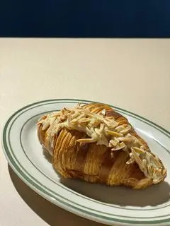 Hình ảnh Almond croissant