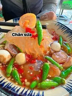 Hình ảnh CHÂN SỨA NGÂM MẮM NHĨ