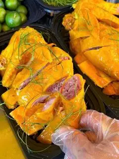 Hình ảnh GÀ RI Ủ MUỐI 1/2 CON - chặt sẵn