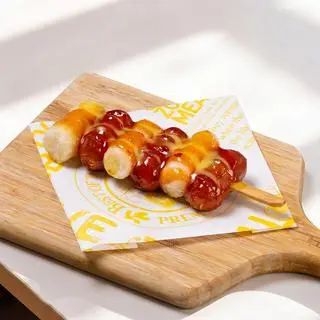 Hình ảnh Bánh gạo xúc xích xiên