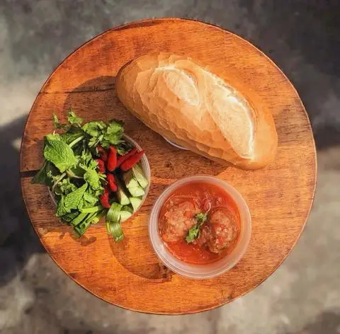 Hình ảnh Bánh Mì Xíu Mại Ngon Xĩu