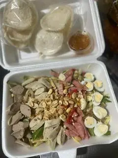 Hình ảnh Tré Trộn Đặc Biệt kèm 2 bánh