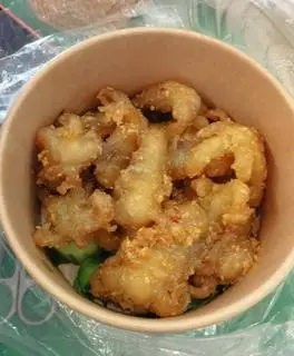 Hình ảnh Chân gà rút xương bơ tỏi