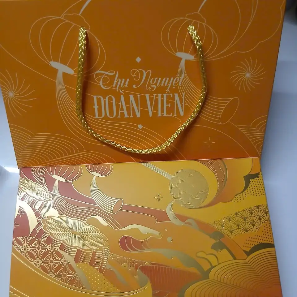 Hình ảnh Hộp 2 bánh trung thu lớn 2 trứng