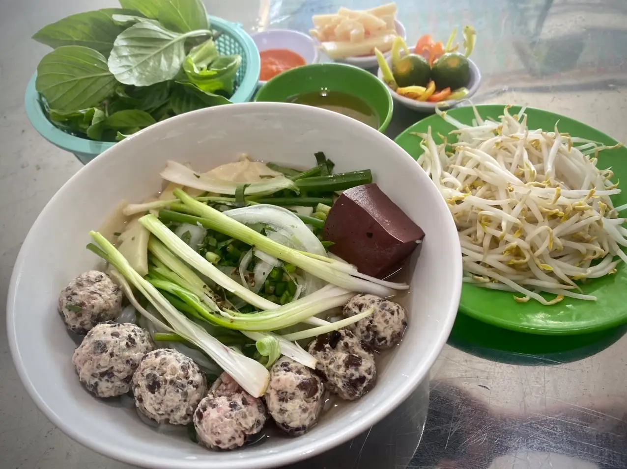 Hình ảnh Miến măng mọc