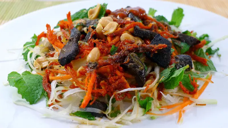 Hình ảnh bánh tráng trộn khô bò đen