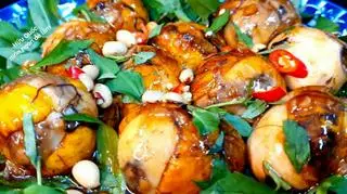 Hình ảnh hột vịt lộn xào me 1 trứng