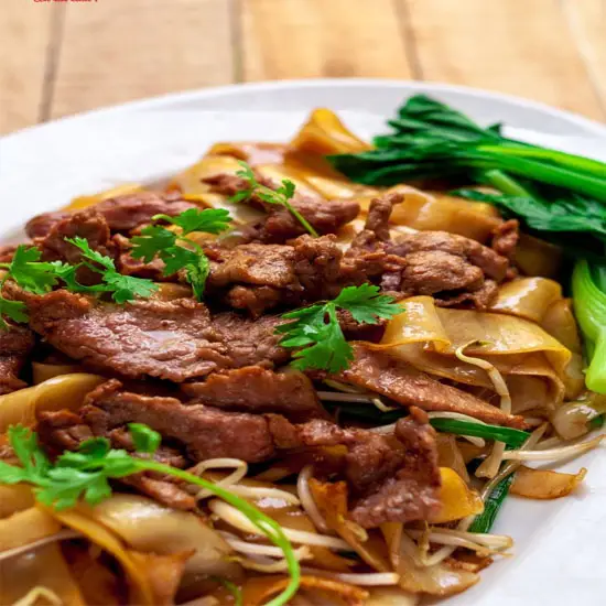 Hình ảnh Hủ tiếu mềm xào bò